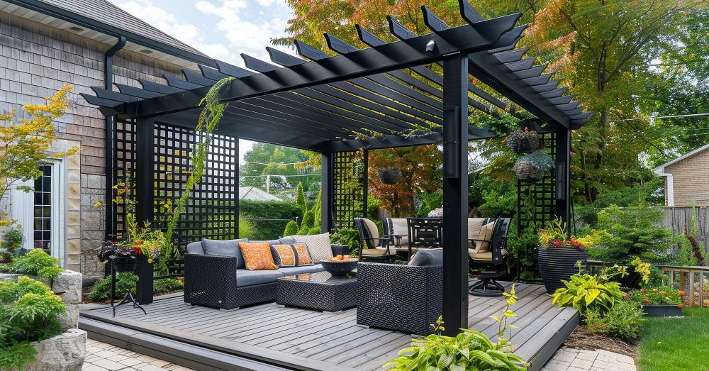 Elegante LamellenTerrassenüberdachung in schwarz vom Spezialisten für Terrassenüberdachung